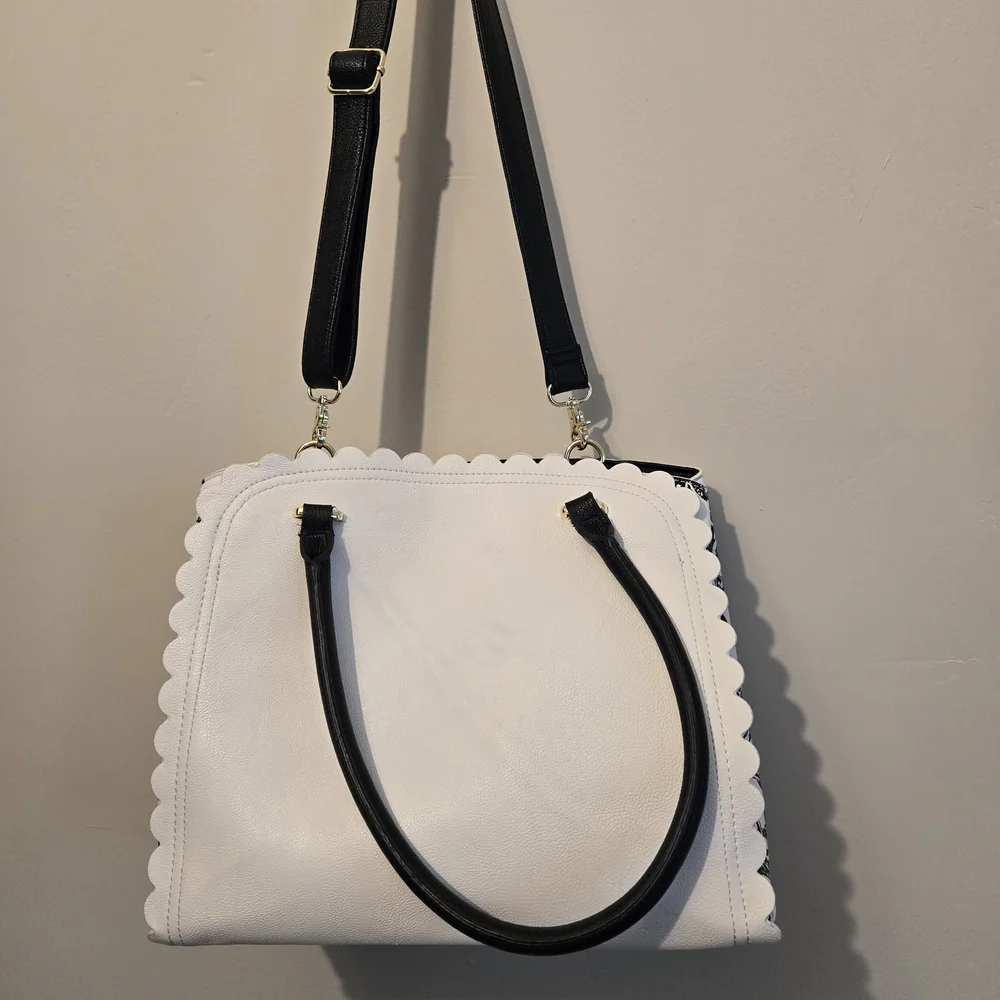 beautiful Y2K rare Betsey Johnson purse tote bag - Picture 5 of 11